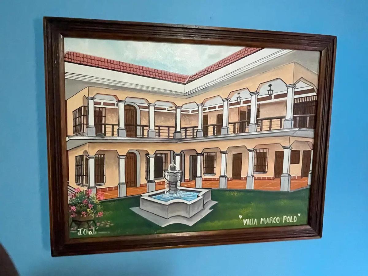 Villas Marco Polo Panajachel Exteriör bild